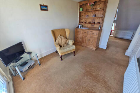 Loft Bedroom (6)