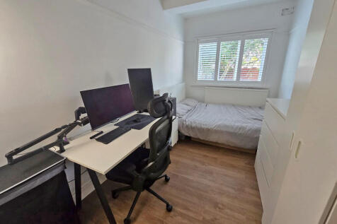 Fourth Bedroom (2...