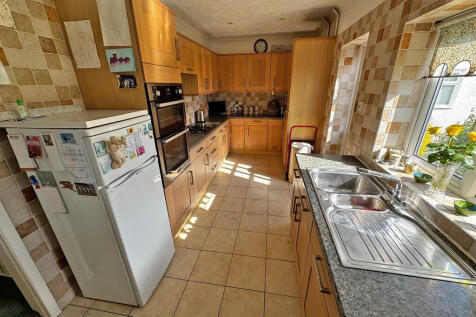 Kitchen (2)