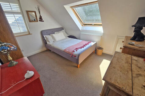 Fourth Bedroom (3...