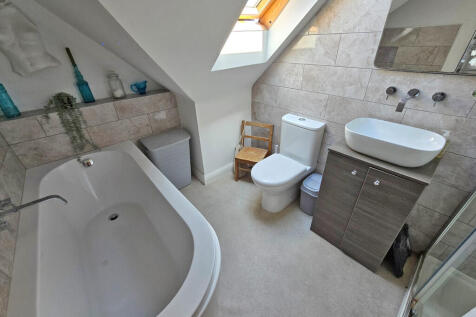 Bathroom (3)