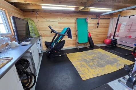 Garage (1)