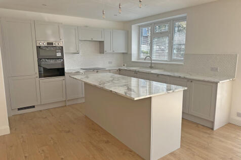 Kitchen (2)