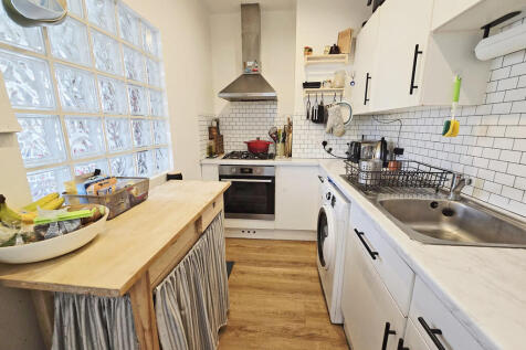 KITCHEN 2