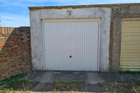 Garage (1)
