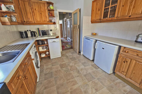 Kitchen (1)