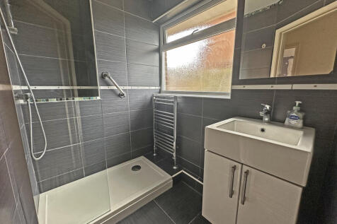 Bathroom (9)