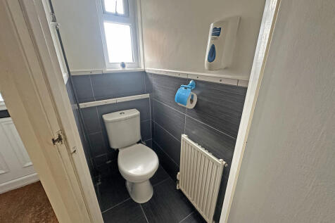 Toilet (2)