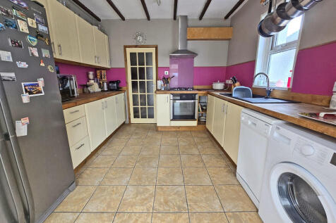 Kitchen (3)