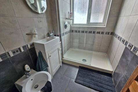 Bathroom (2)