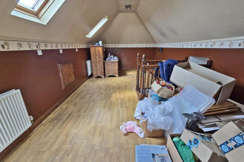 Loft space (2)