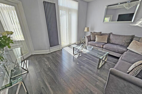 LOUNGE 2