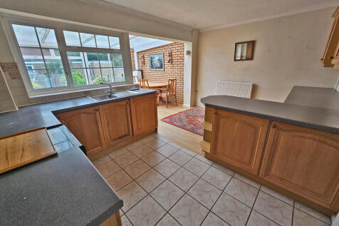 Kitchen (1)