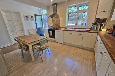 Kitchen (1)