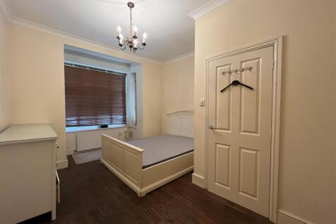 Bedroom.jpg