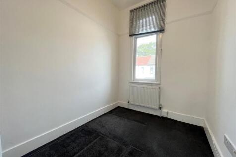 Bedroom 3.jpg