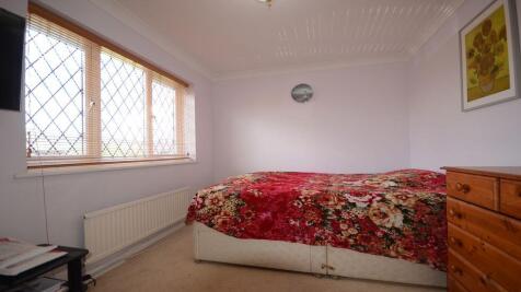 bed 1resized.JPG