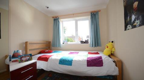 bed 2resized.JPG