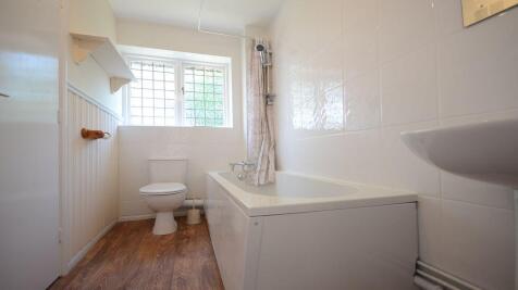 bathroomresized.JPG