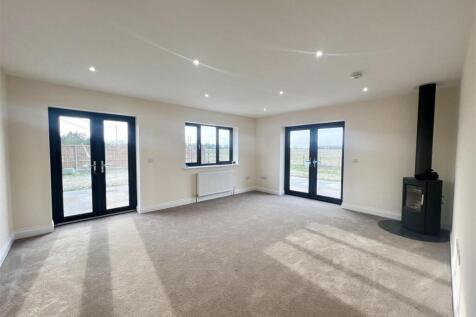 sitting room 2.jpg