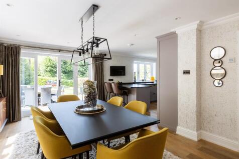 Open Plan Kitchen/Di