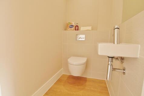 Cloakroom / WC