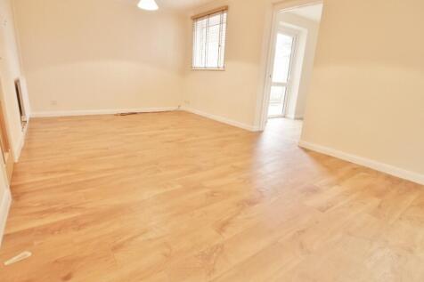 Lounge / Sitting Roo