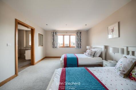 Downstairs Bedroom 3