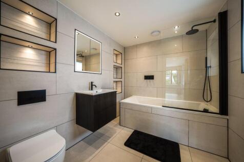 En-Suite 4