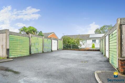 Garage In A Block