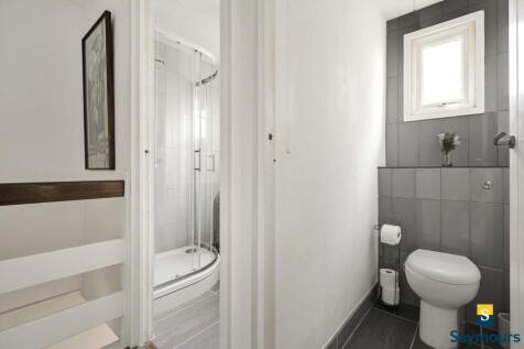 Shower/Cloakroom
