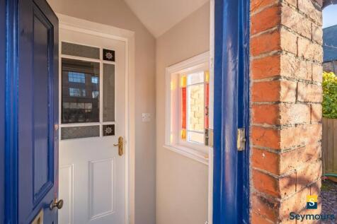 Private Entrance