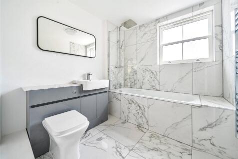 Showhome Family Bath
