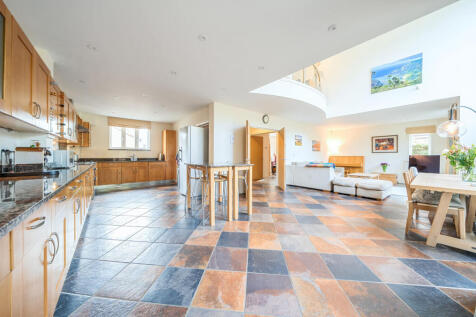 Large Kitchen Diner