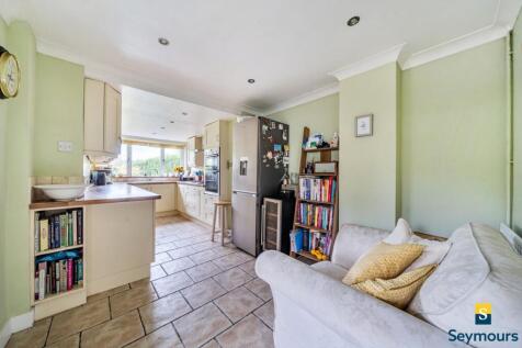 Kitchen/Breakfast Rm