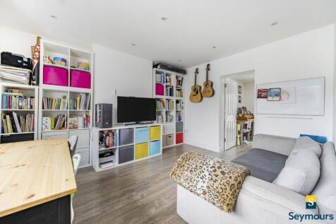Living/Bed 4