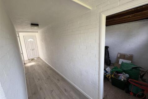Hallway/Garage
