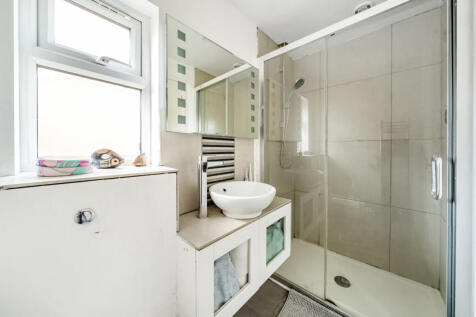 Family Shower Room