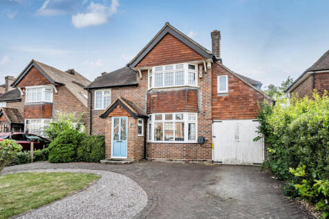 Driveway/Garage