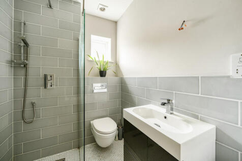 Family Shower Room