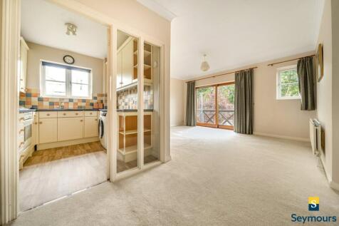 Kitchen/Lving