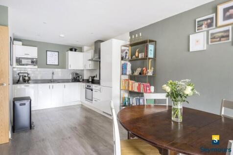 Dining/Kitchen Area