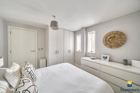 Built In Wardrobes
