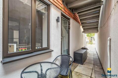 Private Courtyard