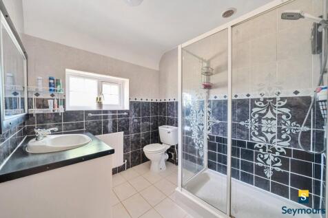 Family Shower Room