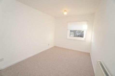 bedroom1.jpg