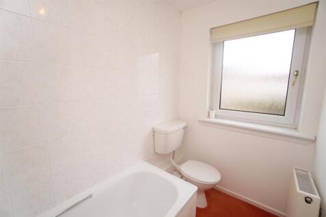 bathroom1.jpg