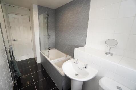 bathroom1.jpg