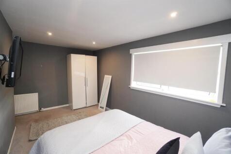 bedroom1.jpg