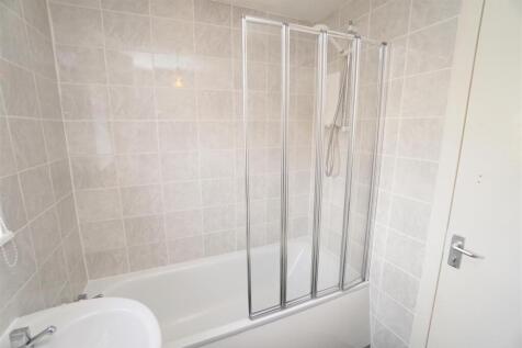 bathroom1.jpg